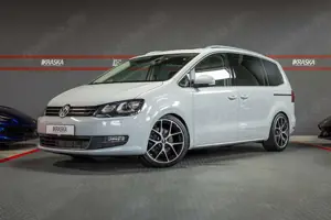 Volkswagen Sharan 2.0 TDI Highline 4M AHK PANO STHZ BBS KW