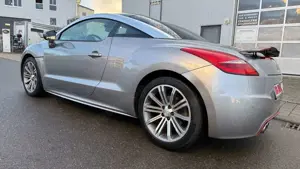 Peugeot RCZ 2.0 HDi 163PS SPORT TÜV,95.000KM,LEDE Bild 3
