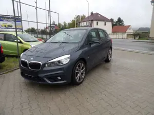 BMW 214 214 d Sport Line, Navi, Klima, HU-AU NEU