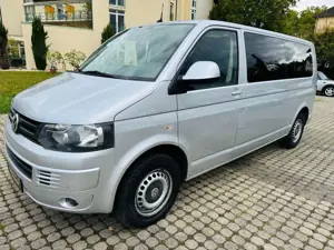 Volkswagen T5 Transporter T5 Lang Navi Standheizung Kamera PDC TOP-Zustand