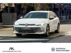 Volkswagen Passat Variant 1.5 eTSI Business DSG Navi RFK AHK LED