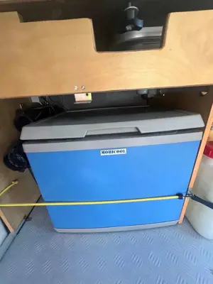 Volkswagen Transporter T5.1 Umbau Campervan ähnlich California Bild 5