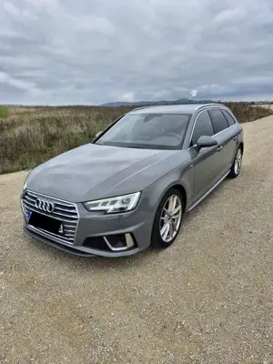 Audi A4 45 TDI quattro sport