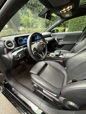Mercedes-Benz A 200 7G-DCT Edition 1 Bild 5