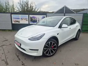 Tesla Model Y Performance Dual AWD