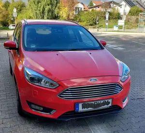 Ford Focus Turnier 1.0 EcoBoost Start-Stopp-System Aut. Titan