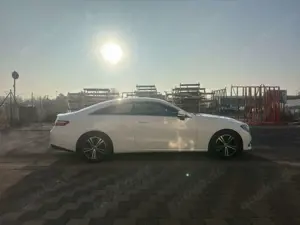 Mercedes-Benz E 200 E 200 (238.342) Bild 2