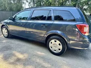 Opel Astra 1.6 Caravan Edition
