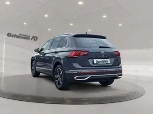 Volkswagen Tiguan 2.0 TDI BMT Elegance MATRIX PLA AHK ACC Bild 4