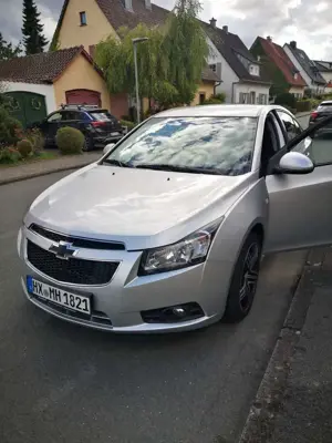 Chevrolet Cruze 2.0 LTZ Bild 2