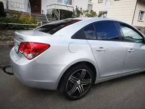 Chevrolet Cruze 2.0 LTZ Bild 4