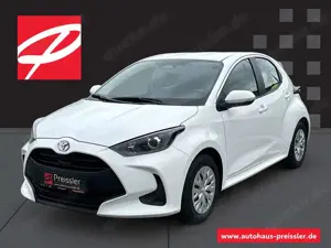 Toyota Yaris Hybrid Business Edition