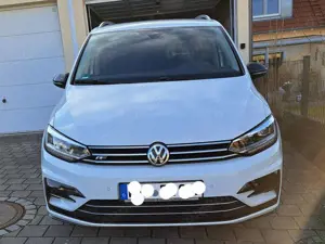 Volkswagen Touran 1.4 TSI R-Line 7Sitzer LED AHK ACC Kamera