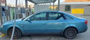 Audi A6 A6 2.4 Bild 2