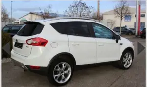 Ford Kuga 2.0 TDCi 4x4 White Magic Bild 3