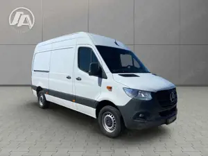 Mercedes-Benz Sprinter 317 Kasten L2H2 Navi*360 Kamera*Schwing Bild 3