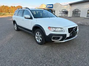 Volvo XC70 Kinetic AWD 4x4 Navi Klima AUTOMATIK AHK Bild 3