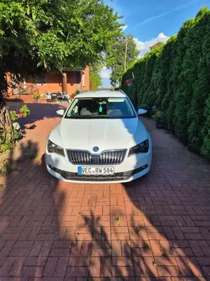Skoda Superb Combi 2.0 TDI DSG Ambition