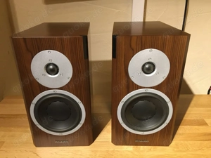 Dynaudio Focus 200 XD walnuss Aktiver Regallautsprecher