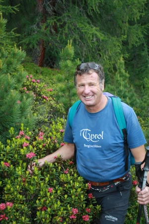 Suche älteres Paar oder eine Dame