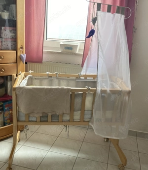 Roba Babywiege mit Himmel und Bettwäsche