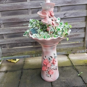 Zimmerspringbrunnen aus Steingut mit Wasserspielen und Beleuchtung 91 cm