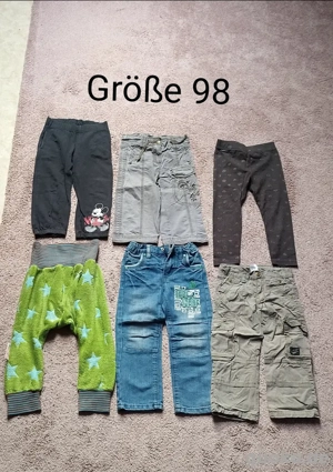 Jungs Hosen zu verkaufen