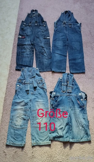 Latzhosn für Jungs zu verkaufen
