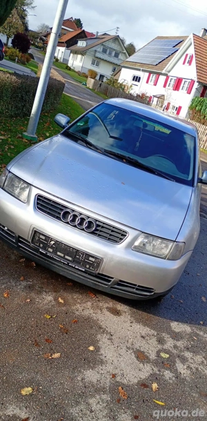 Audi A3 1,6 mit TÜV bis November  2026