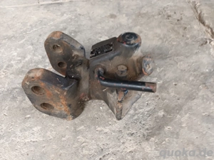 Anhängekupplung  Unimog U1000-1600  , MB-TRAC 7 .