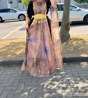 Kurdisches Kleid