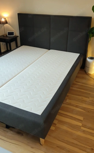 Graues Boxspringbett 160 x 200 cm
