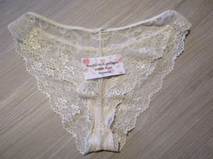 Getragene Slips mit Spitze Getragene Unterwäsche uvm Schreib mir einfach deine Wünsche !