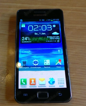 Samsung Galaxy SII Smartphone mit Extended Battery-Kit und  insgesamt 4 Akkus