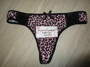 Atemberaubende getragene Tangas mit Muster ! Getragene Slips ! Nur für Dich ! Schreib mir !