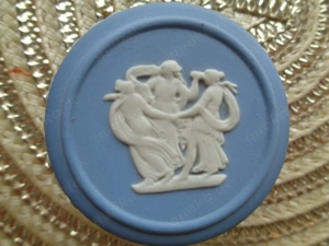 Kleine Schatulle Porzellan Wedgwood Blau England