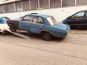 Mercedes-Benz 230.4 W115 Strichacht zum Restaurieren Bild 2
