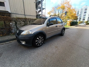 Citroen C3 1.4 Automatik (Sensodrive), 88 PS, Panoramadach, Klimaauto, Sport-Optik, Unfallfrei