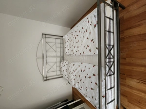 Sehr schönes Bettgestell im industrial style