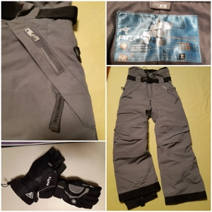 Snowboardhose und Handschuhe
