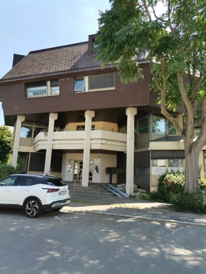 Ausstellungs- Lager- Werkstatt- Hobbyräume in bester Lage in Gerlingen - provisionsfrei - Warmmiete