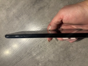 Handy von LG in schwarz 