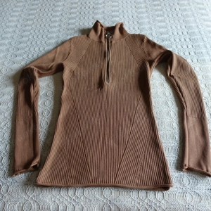 Damen - Shirt, Rippenshirt, Langarm, Gr. XS bzw. ca. Gr. 34, H&M, braun