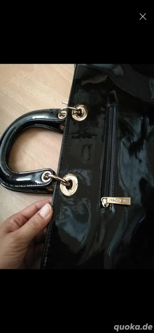 Wunderschöne Lack Handtasche Bild 1 Wunderschöne Lack Handtasche Bild 1