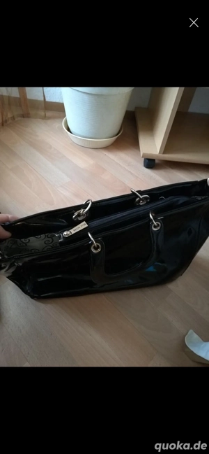 Wunderschöne Lack Handtasche Bild 3 Wunderschöne Lack Handtasche Bild 3