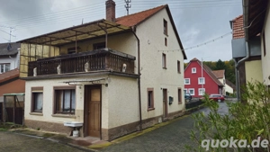    Renovierungsbedürftiges Haus in Mondfeld   direkt an der Straße