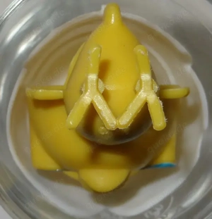 D Figur Sammelfigur Kücken aus dem Ei gelb-weiß alt Honkong 5,8  2,7 alleine stehen sehr guter Zusta Bild 3