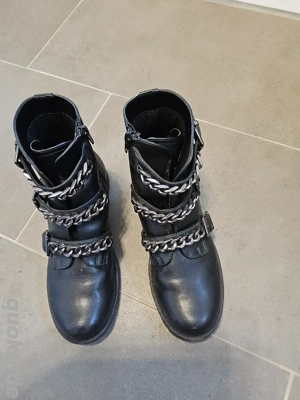 Stiefeletten mit Gliederketten Gr. 38