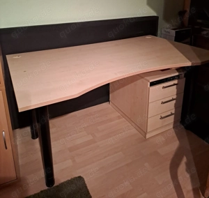 Schreibtisch mit Ahornplatte und Unterschrank