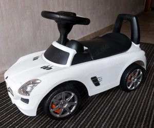 Rutschauto "Mercedes-Benz" weiß, sehr guter Zustand